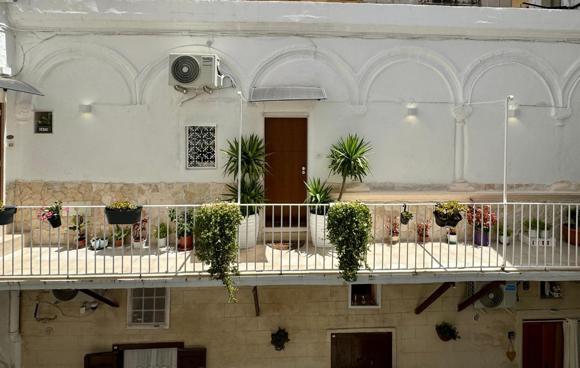 Onny'S House Bed & Breakfast Bari Bagian luar foto